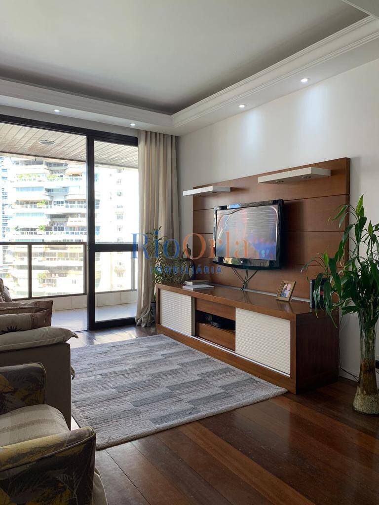 Apartamento à venda com 3 quartos, 138m² - Foto 4