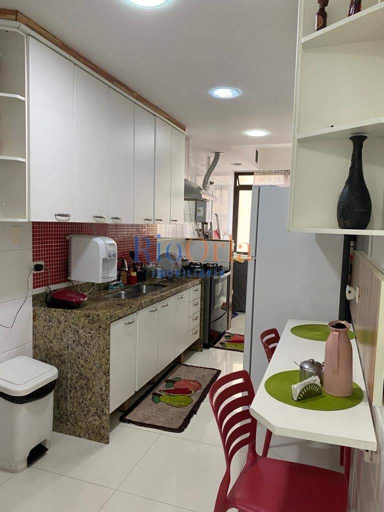 Apartamento à venda com 3 quartos, 138m² - Foto 14