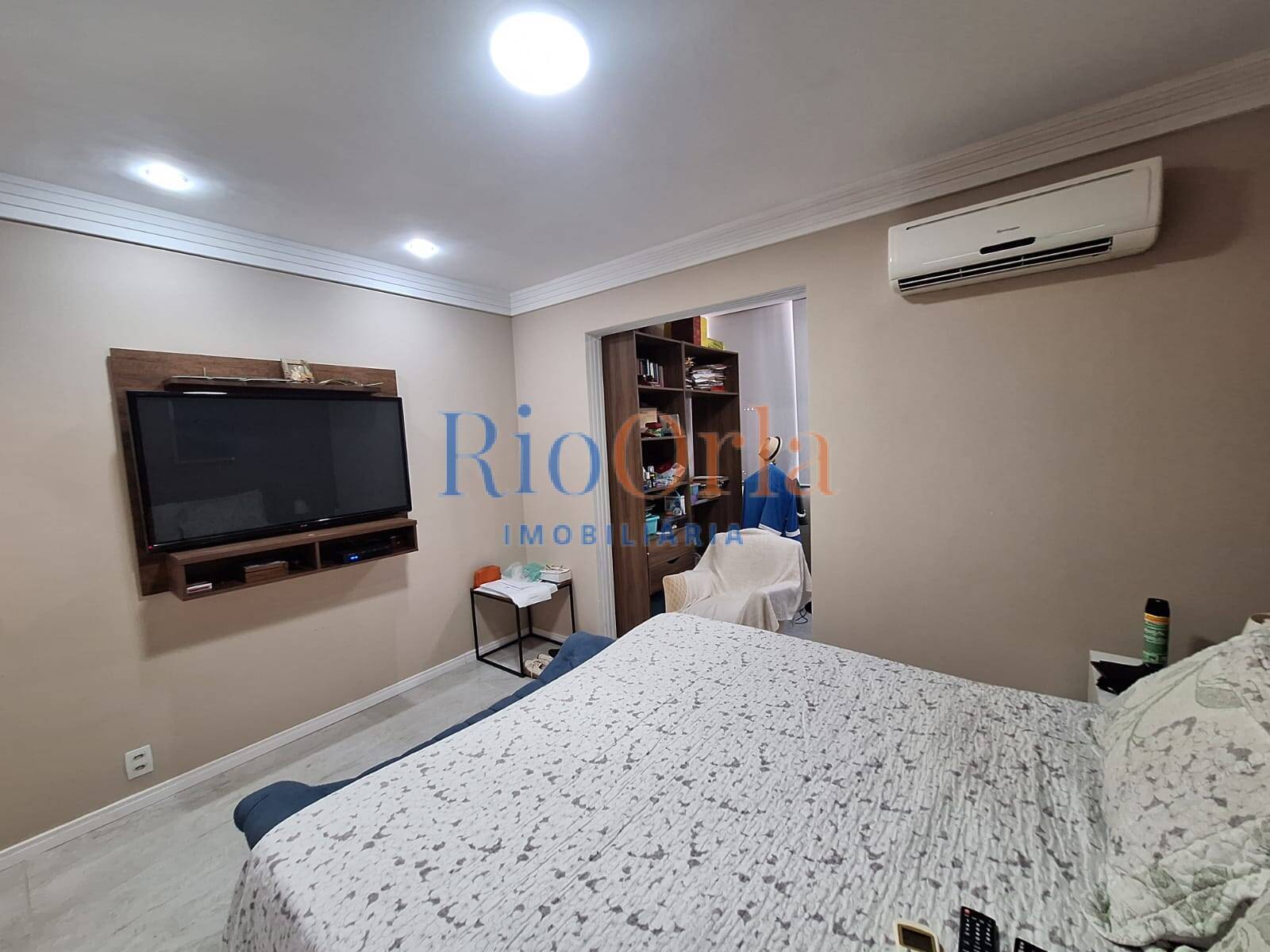 Apartamento à venda com 4 quartos, 167m² - Foto 15