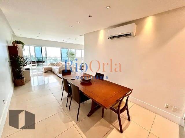 Apartamento à venda com 4 quartos, 206m² - Foto 8