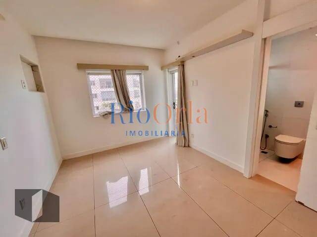 Apartamento à venda com 4 quartos, 206m² - Foto 19