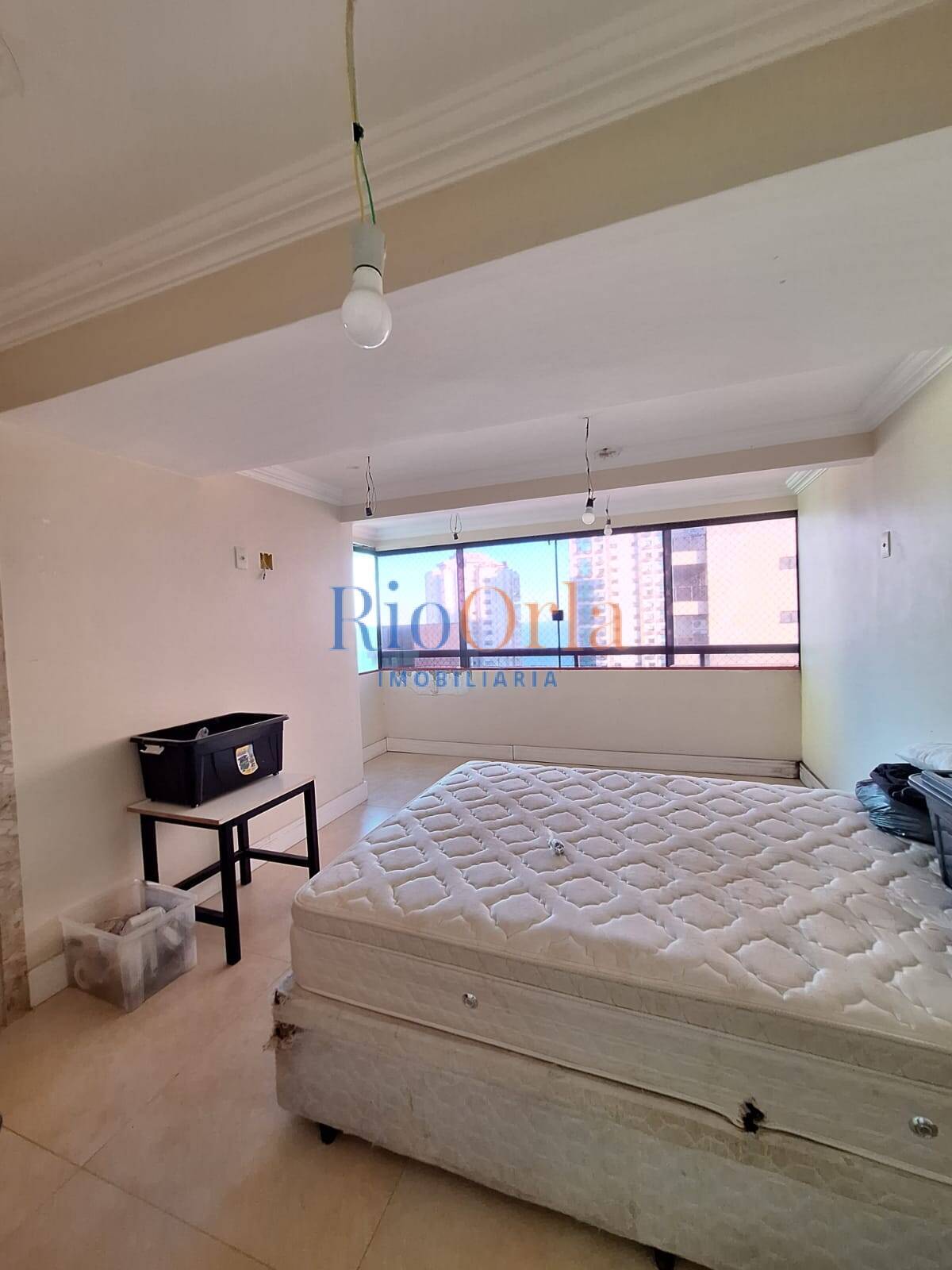 Cobertura à venda com 4 quartos, 300m² - Foto 14