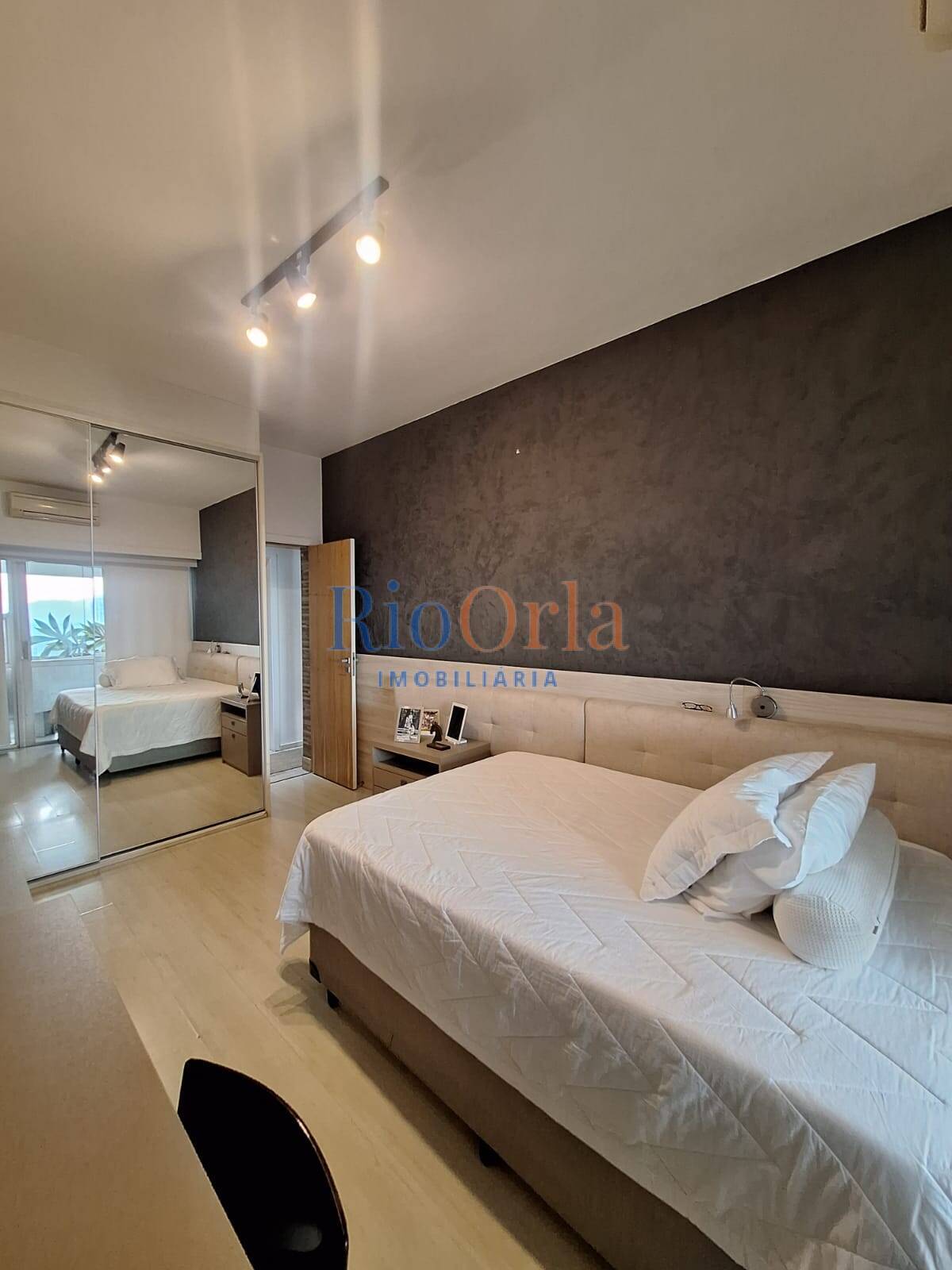 Apartamento à venda com 5 quartos, 300m² - Foto 21