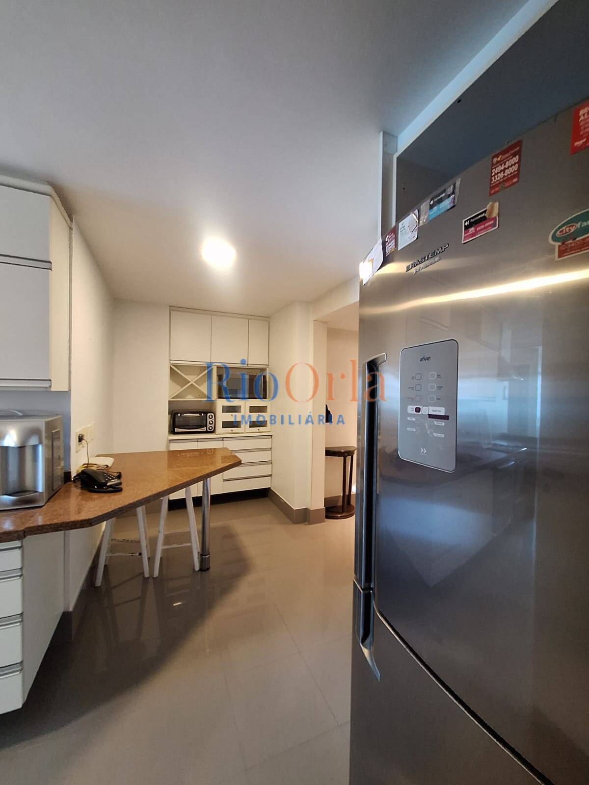 Apartamento para alugar com 4 quartos, 226m² - Foto 9