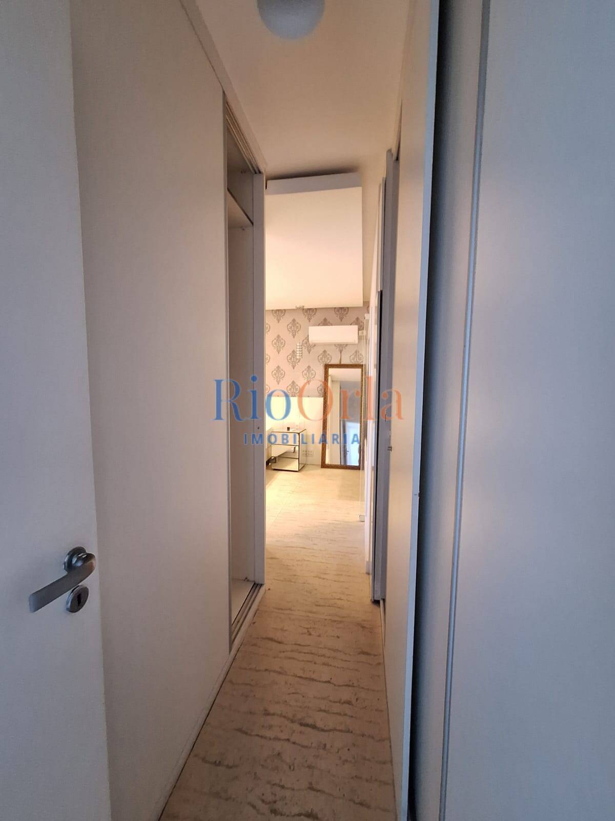 Apartamento para alugar com 4 quartos, 226m² - Foto 17