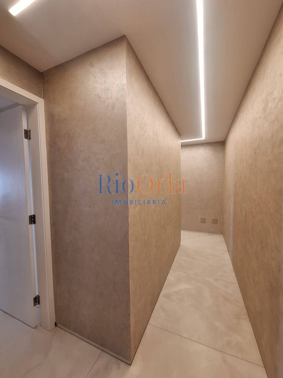 Apartamento à venda com 3 quartos, 300m² - Foto 18