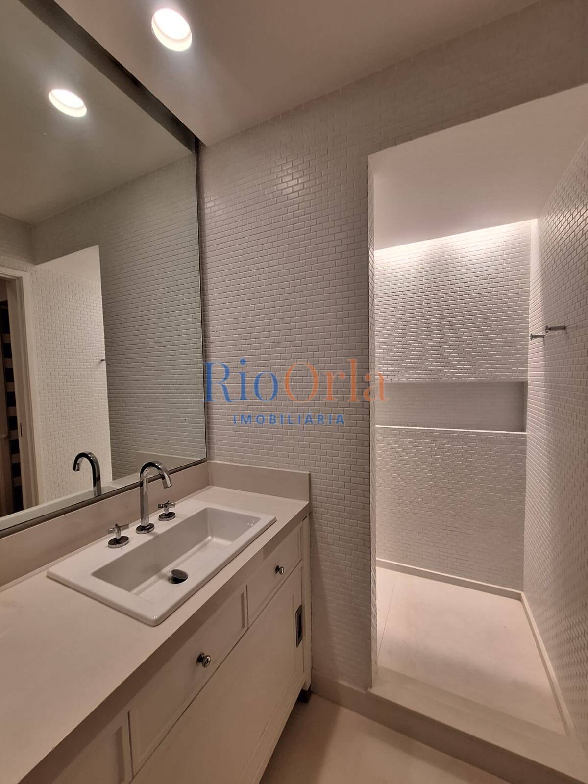 Apartamento à venda com 3 quartos, 240m² - Foto 25