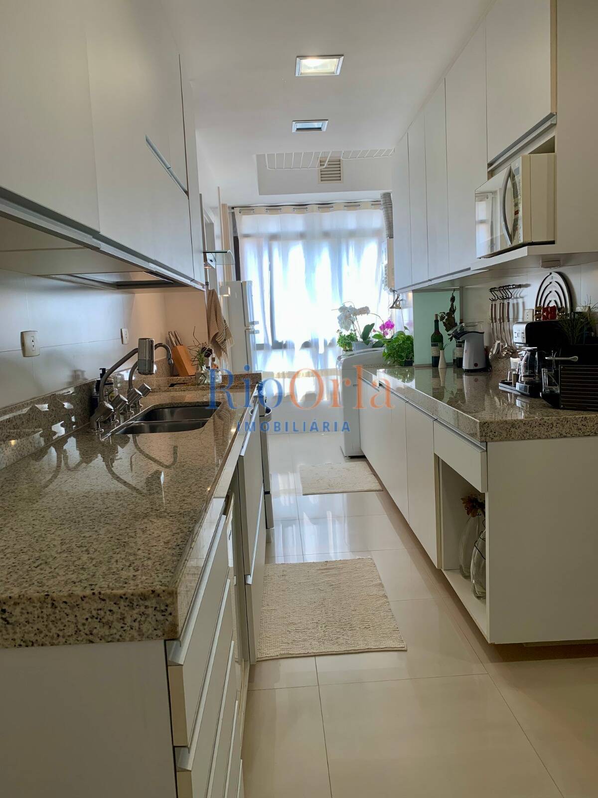 Apartamento à venda com 3 quartos, 156m² - Foto 11