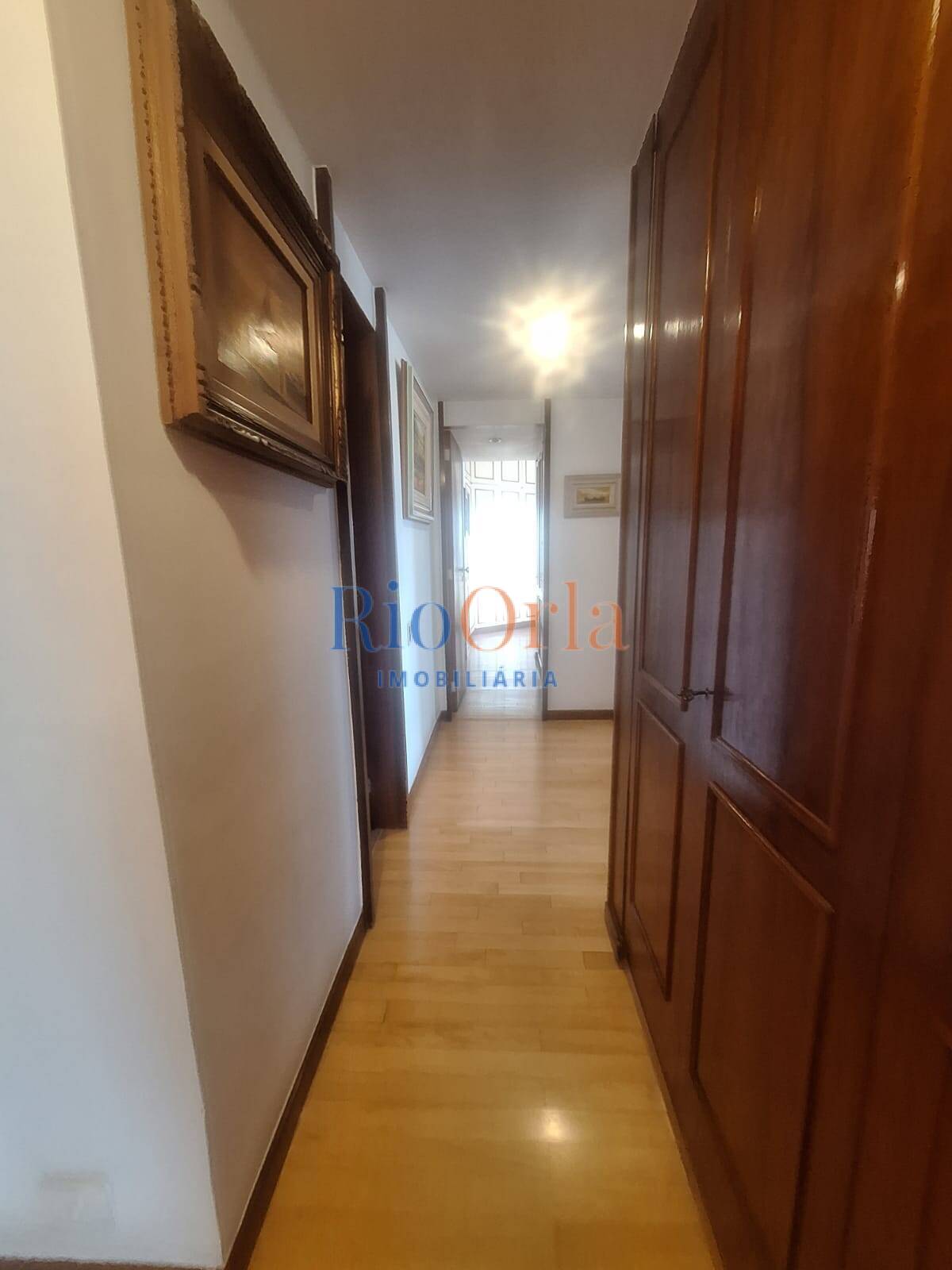 Apartamento à venda com 3 quartos, 220m² - Foto 9