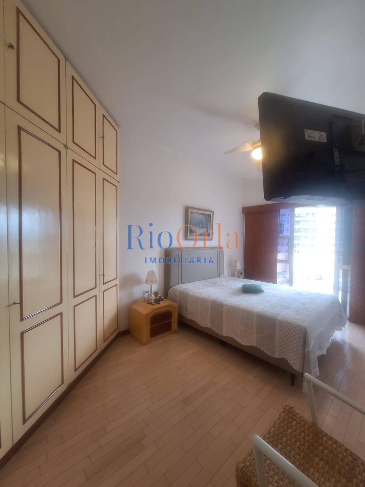 Apartamento à venda com 3 quartos, 220m² - Foto 11