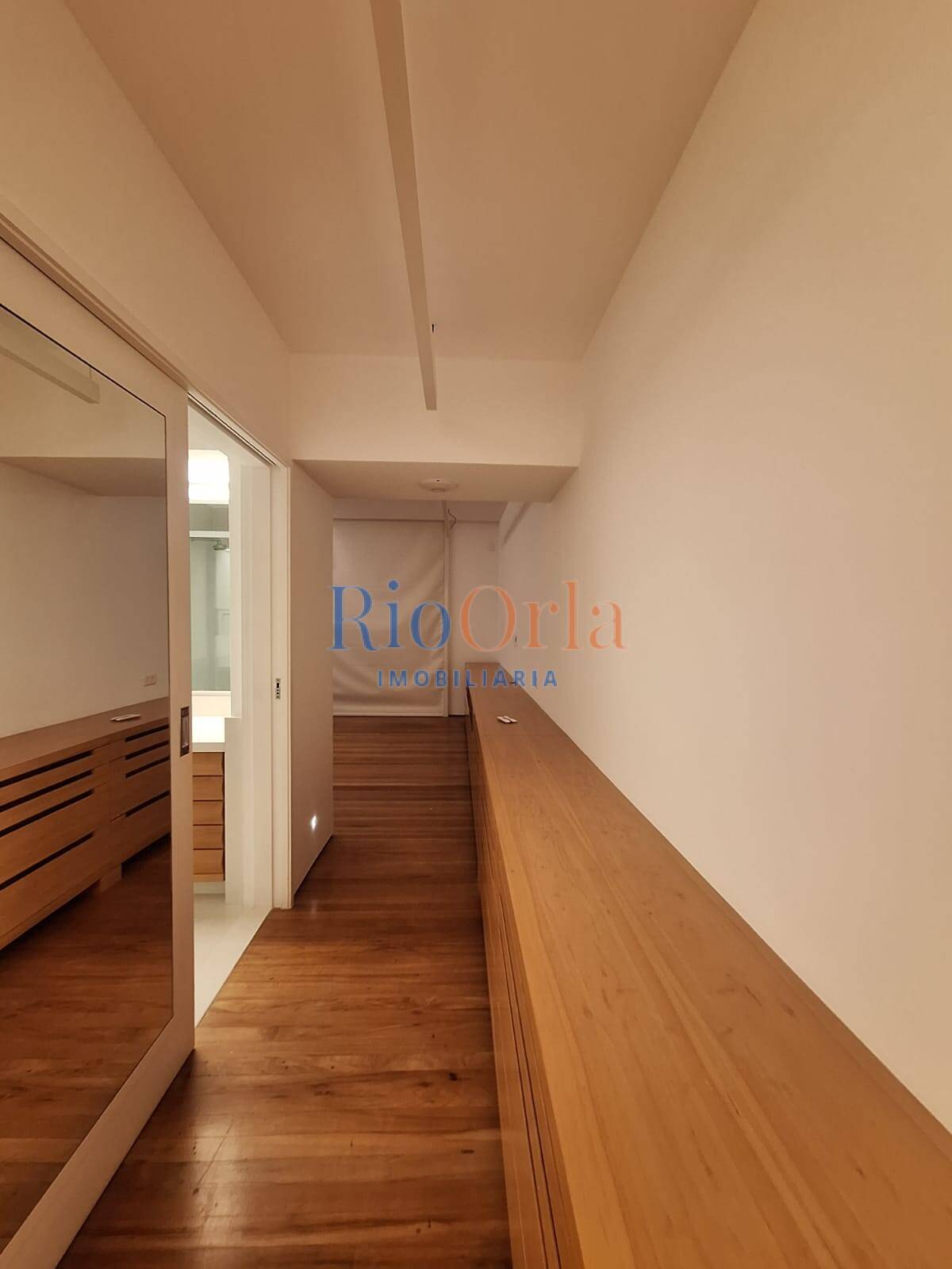 Apartamento à venda com 3 quartos, 240m² - Foto 11