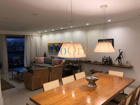 Apartamento à venda com 4 quartos, 169m² - Foto 3