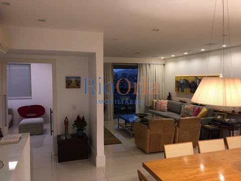 Apartamento à venda com 4 quartos, 169m² - Foto 4