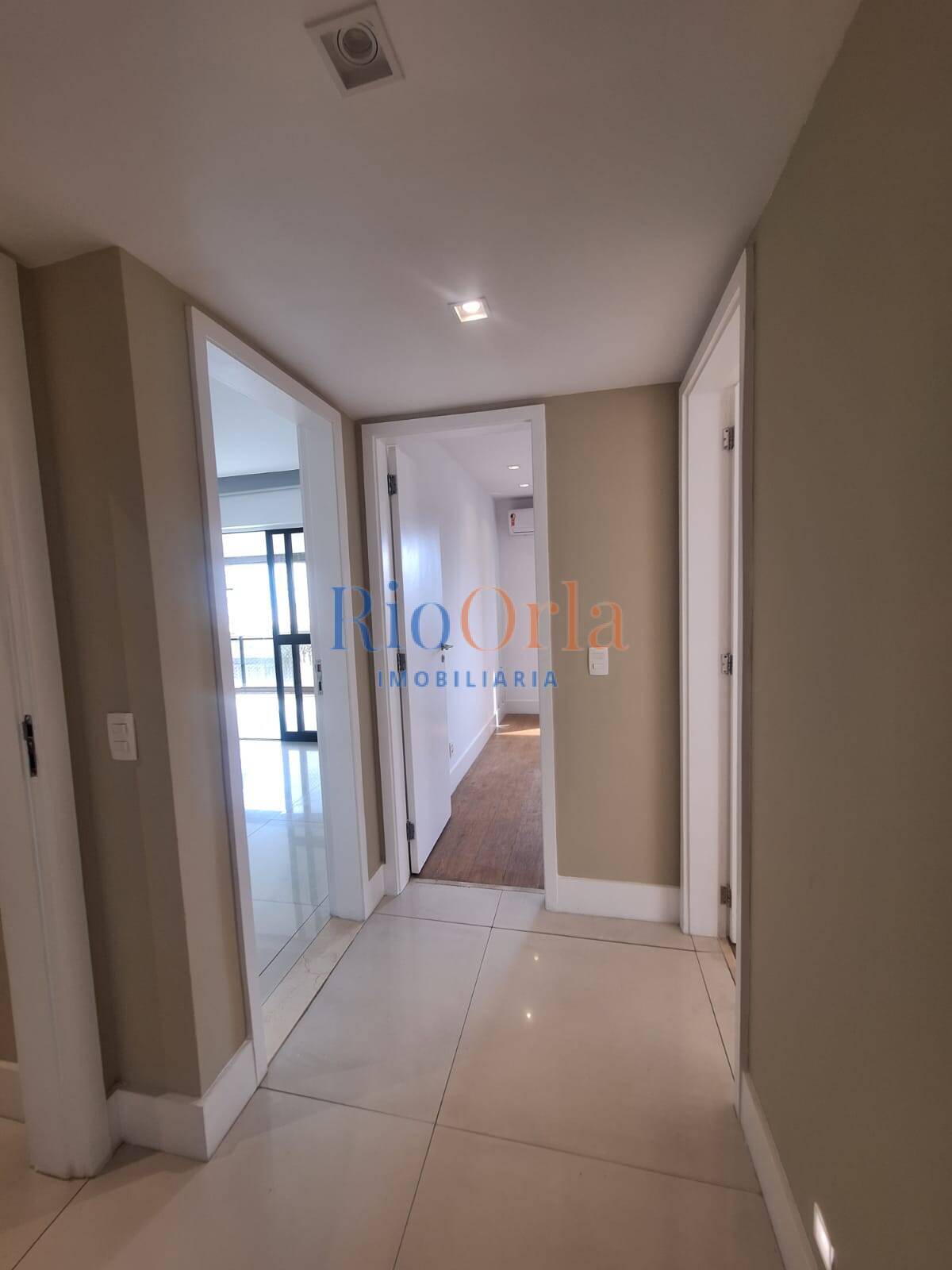 Apartamento à venda com 4 quartos, 157m² - Foto 19