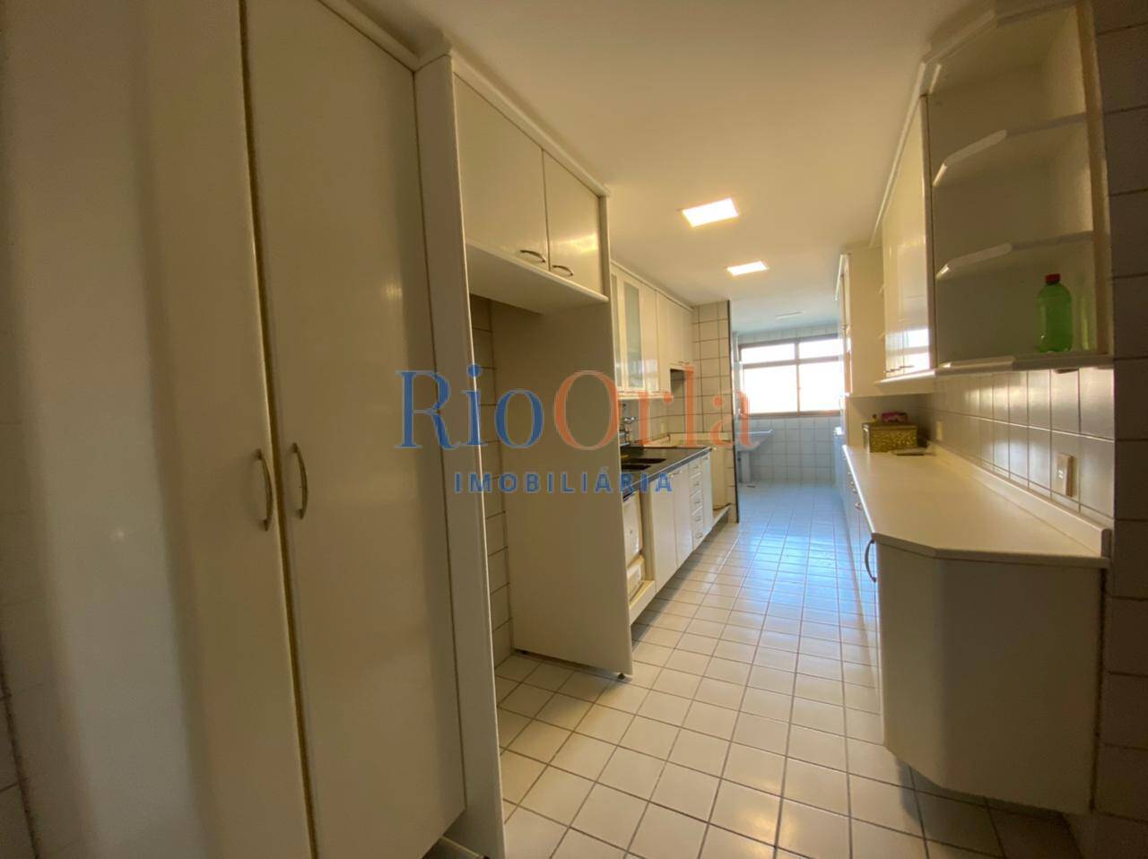 Apartamento à venda com 4 quartos, 211m² - Foto 18