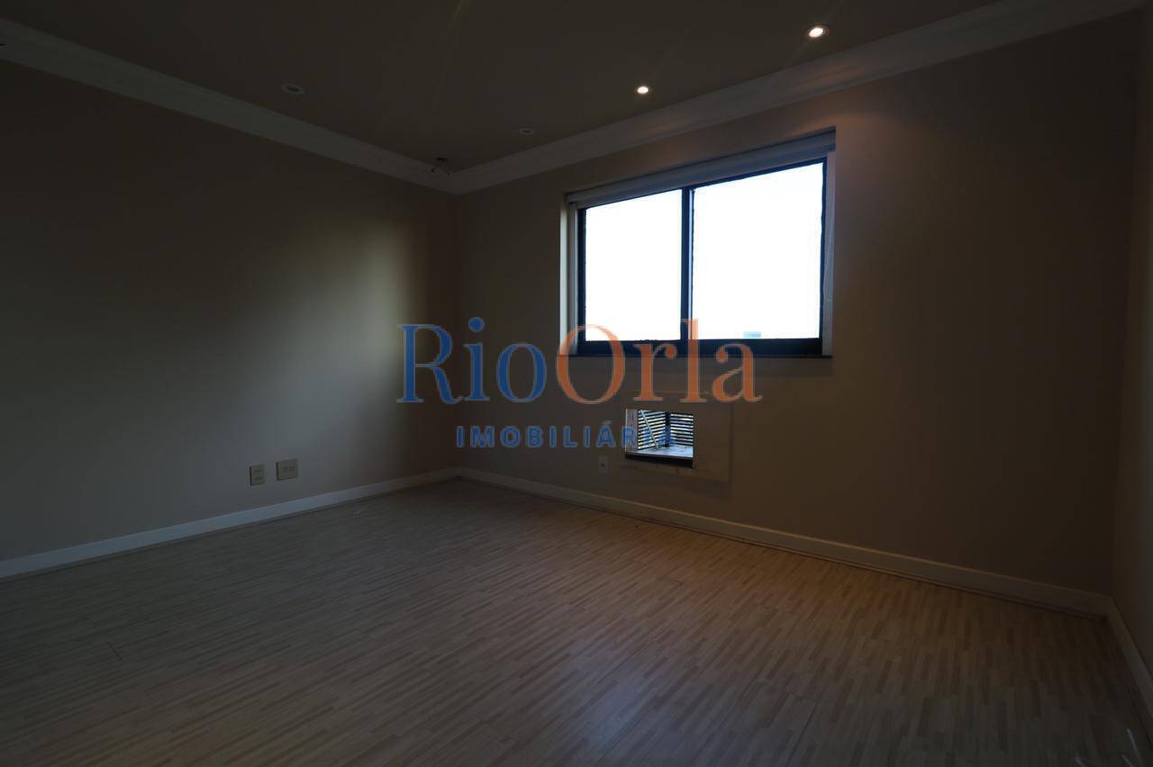 Apartamento à venda com 4 quartos, 211m² - Foto 22