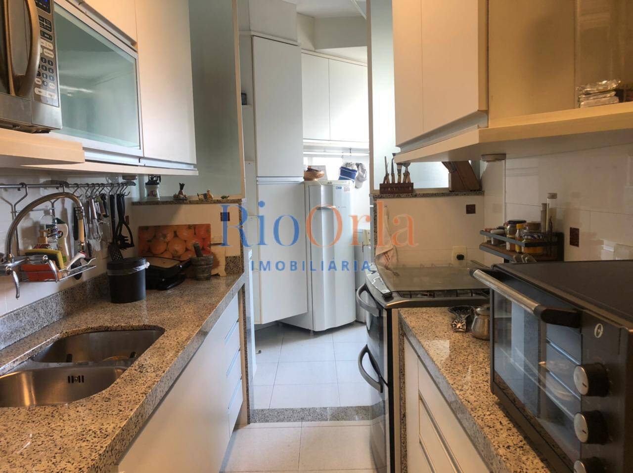 Apartamento à venda com 3 quartos, 241m² - Foto 19