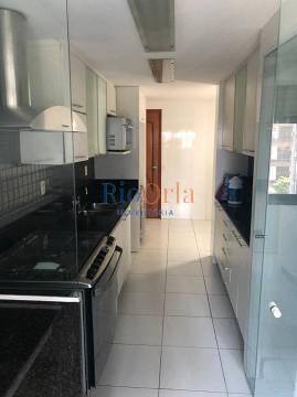 Apartamento à venda com 4 quartos, 161m² - Foto 15