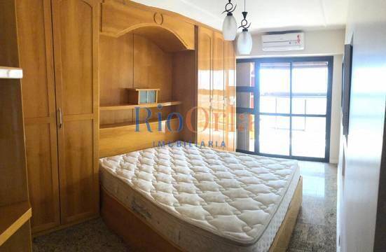 Apartamento à venda com 4 quartos, 161m² - Foto 7