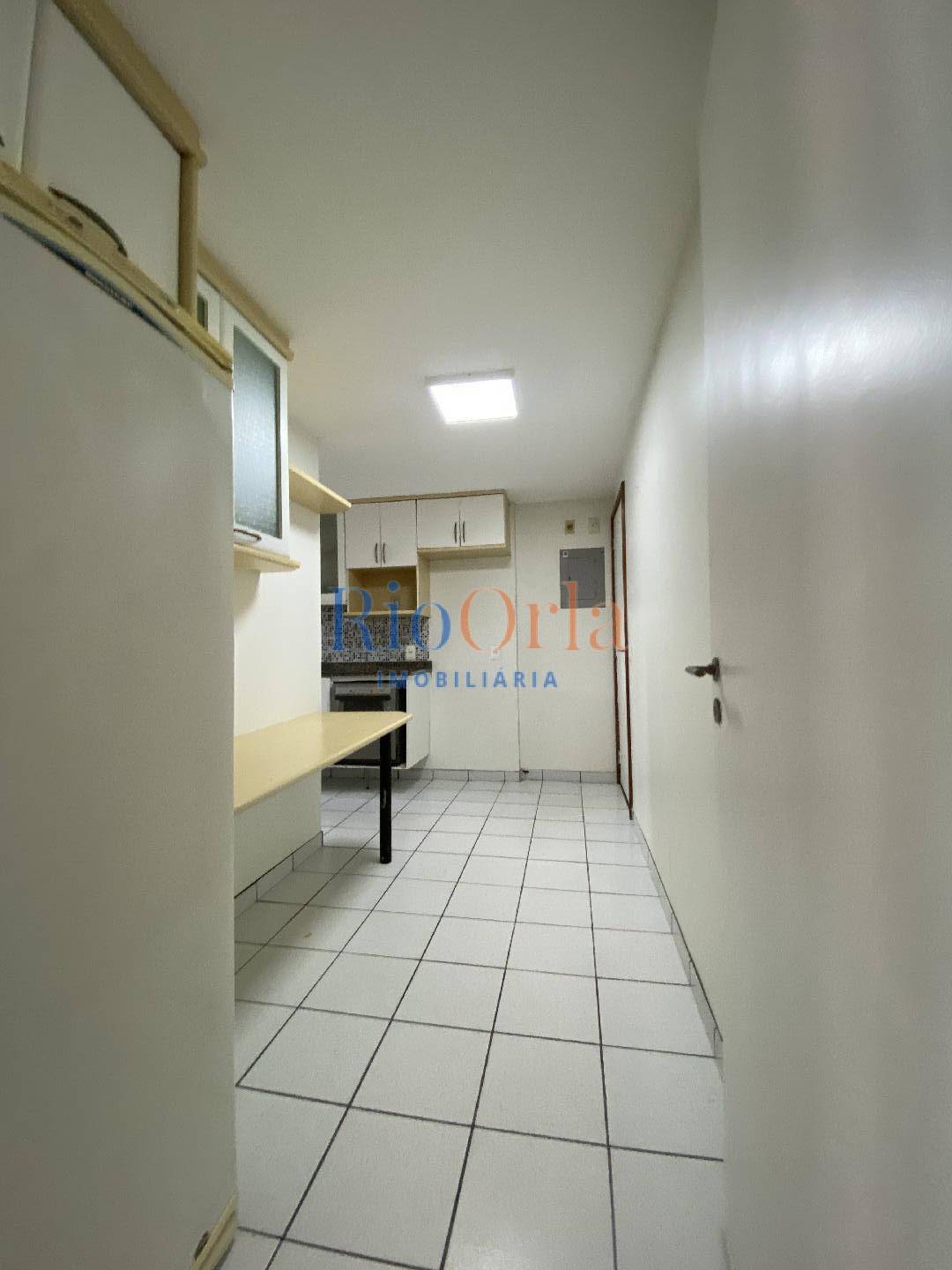 Apartamento à venda com 4 quartos, 145m² - Foto 8