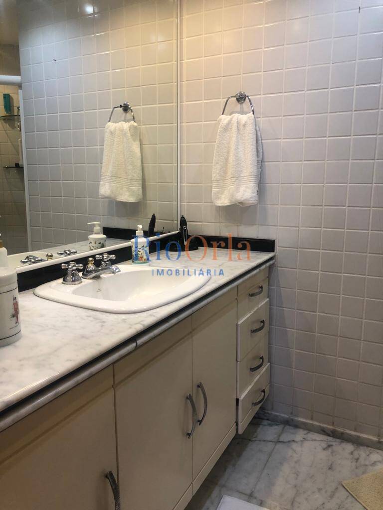 Apartamento à venda com 4 quartos, 185m² - Foto 17