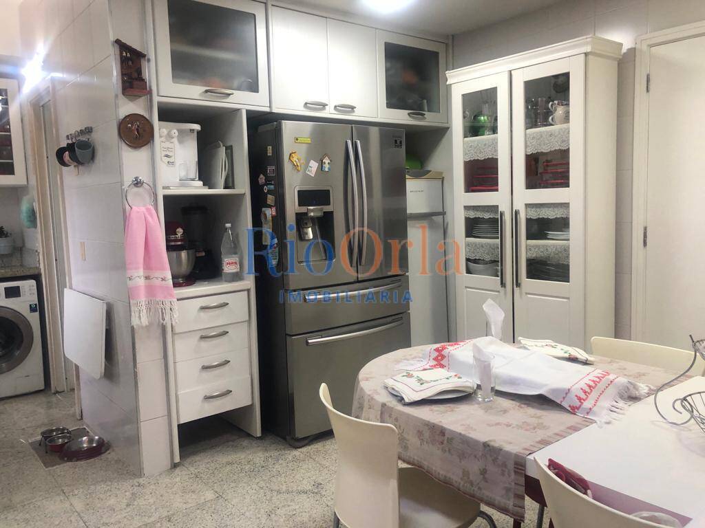 Apartamento à venda com 4 quartos, 185m² - Foto 19