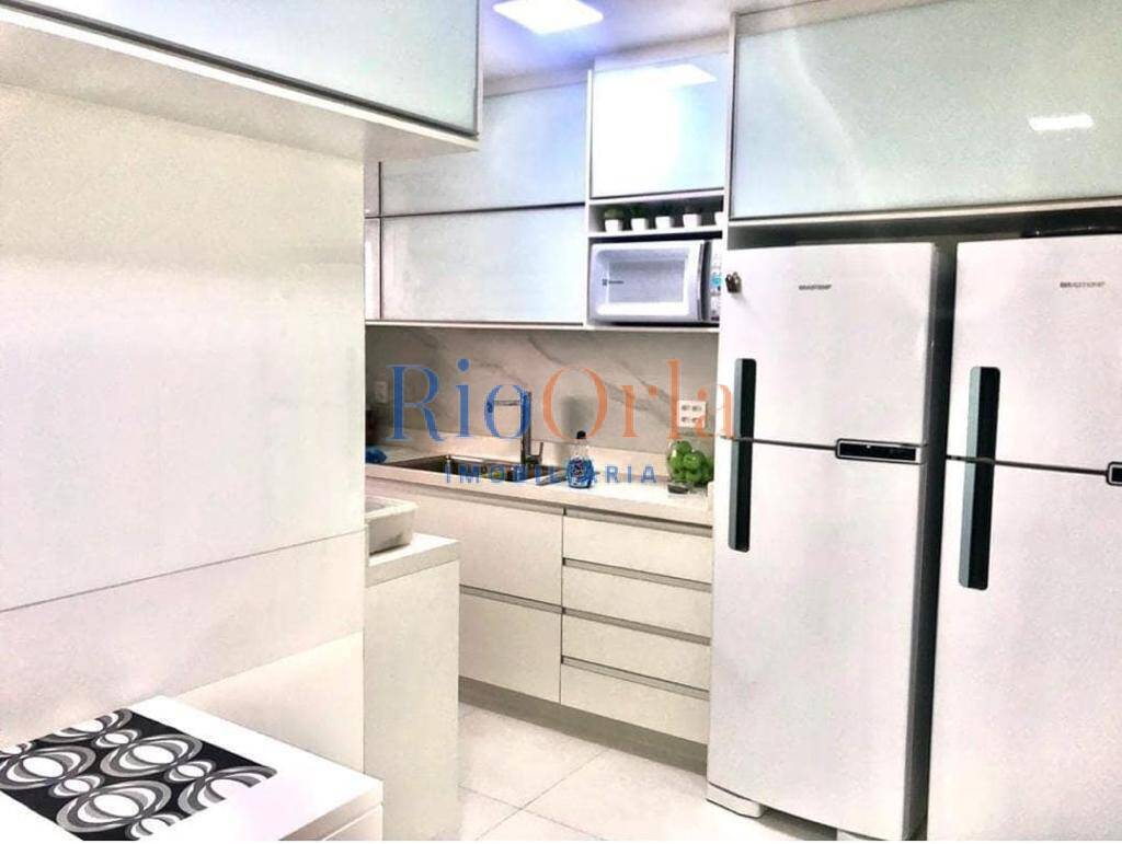 Apartamento à venda com 3 quartos, 221m² - Foto 18